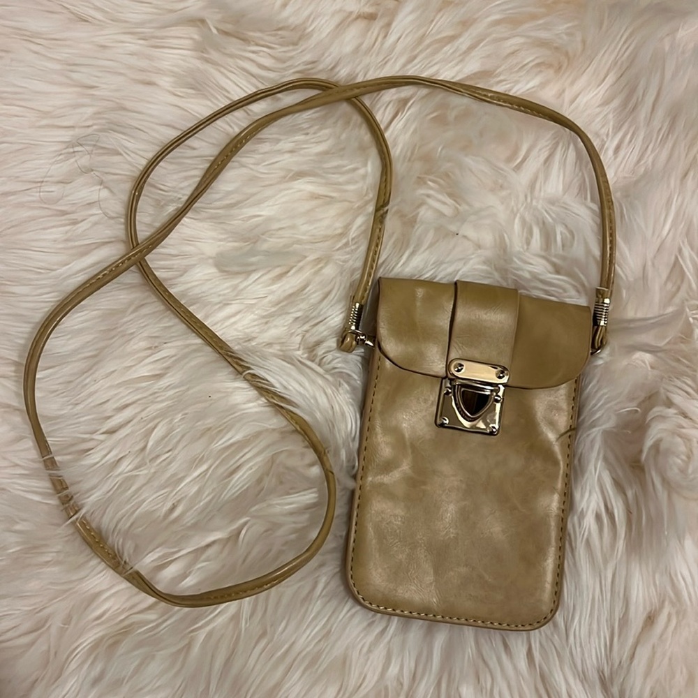 Leather cell phone pouch with strap